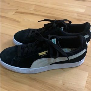 Suede puma shoes